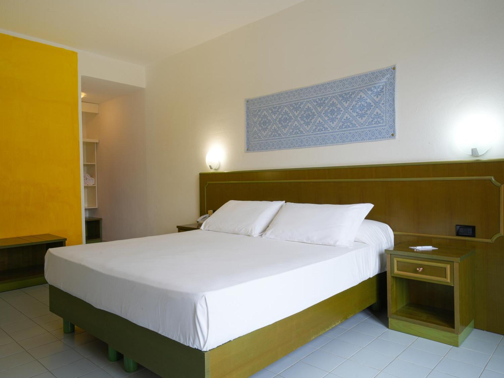 Le Tonnare Di Stintino - Beach Resort Buitenkant foto