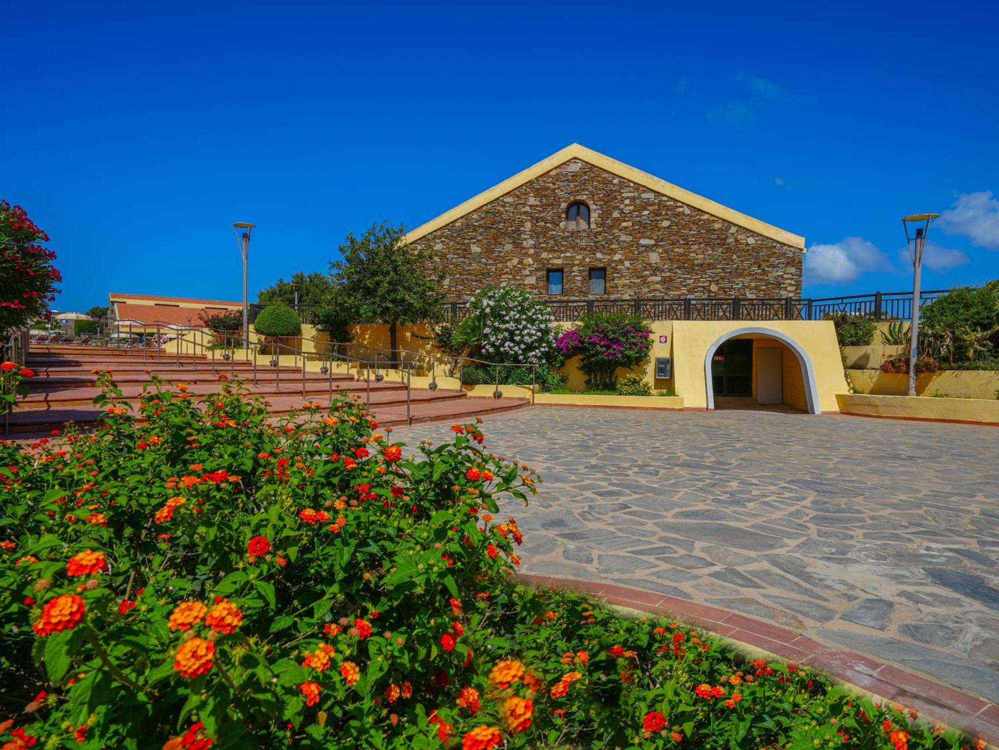Le Tonnare Di Stintino - Beach Resort Buitenkant foto