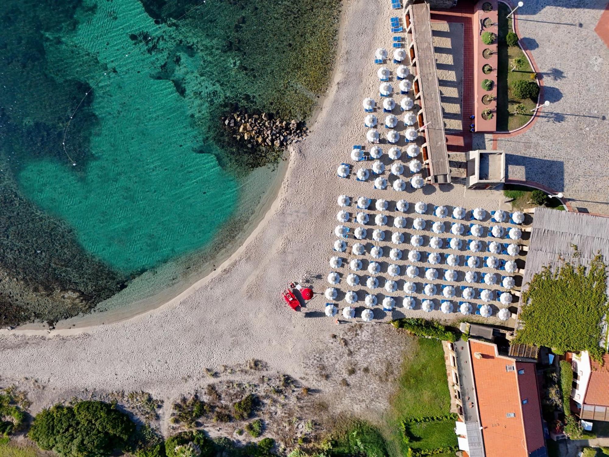 Le Tonnare Di Stintino - Beach Resort Buitenkant foto