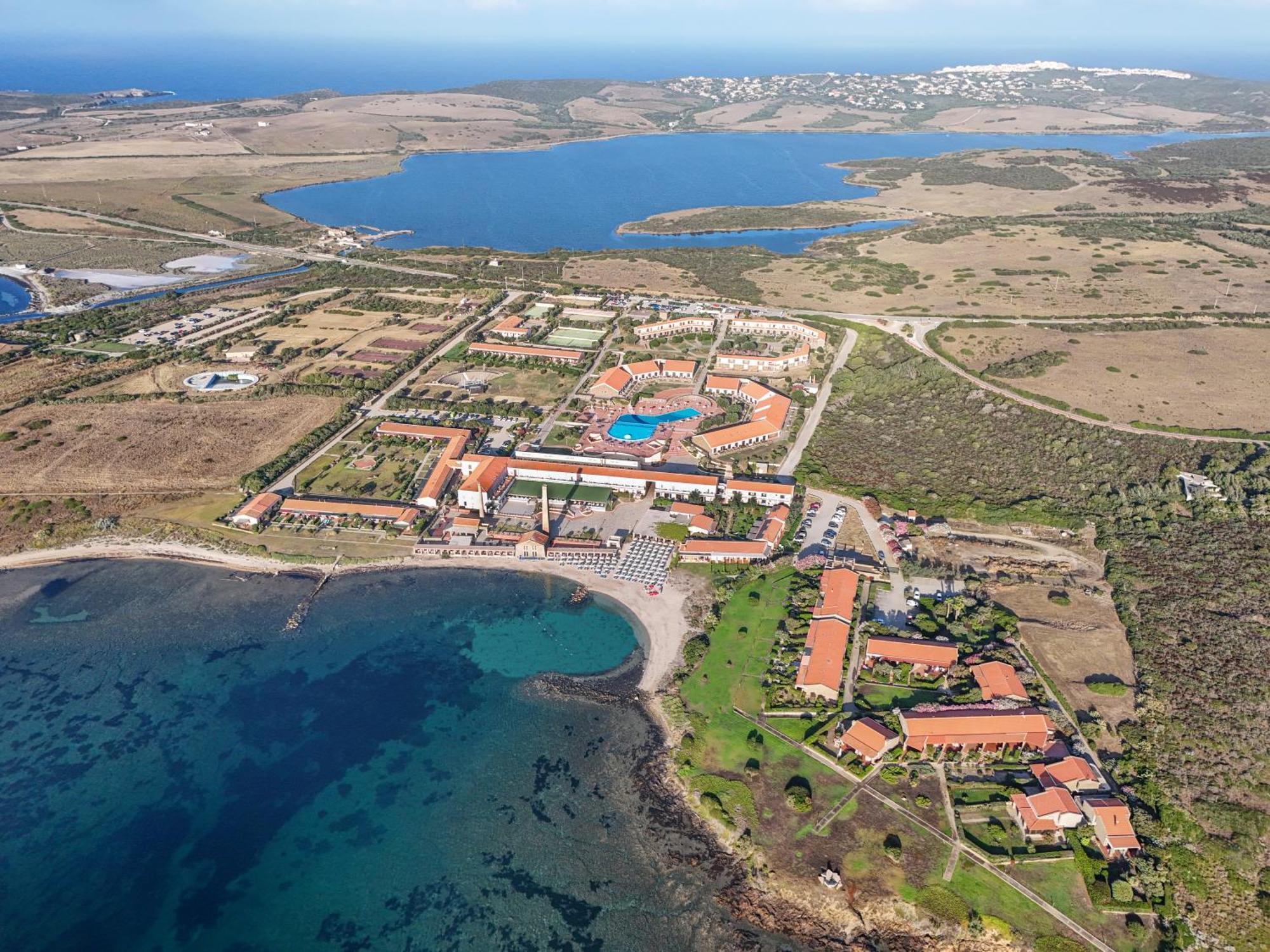 Le Tonnare Di Stintino - Beach Resort Buitenkant foto